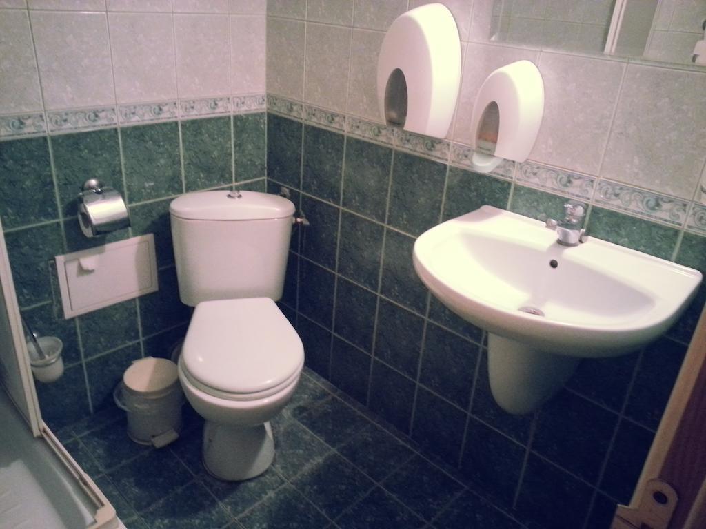 Family Hotel Kredo Sliven Ruang foto